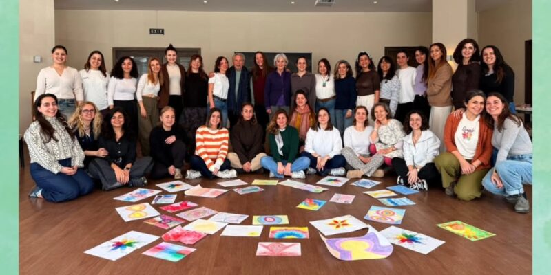 V. Waldorf Pedagojisi Eğitmen Eğitimi Seminerinde, 11- 12 Nisan 2026 tarihlerinde, sevgili doçe